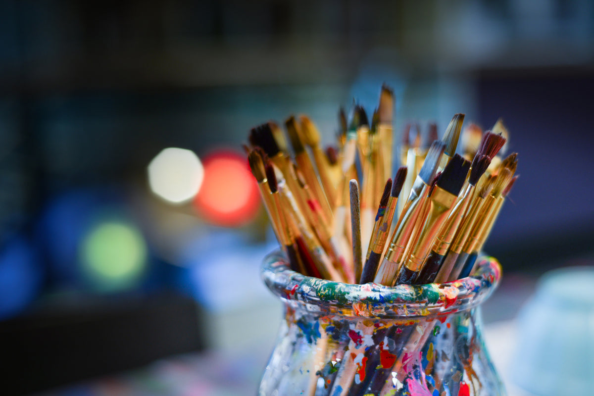 framedcanvas-print-many-brushes