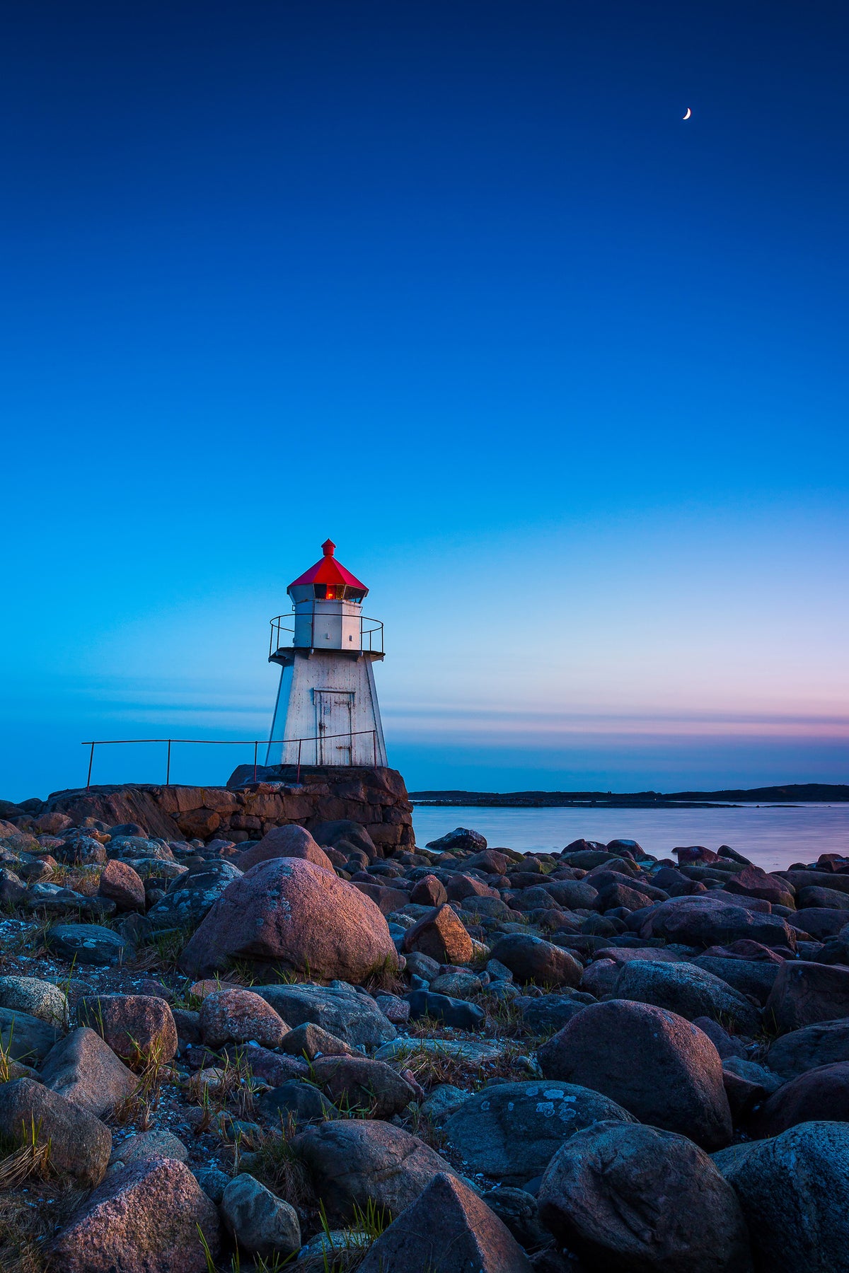 framedcanvas-print-lighthouse