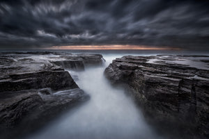 3-piece-canvas-print-the-darkness-before-dawn