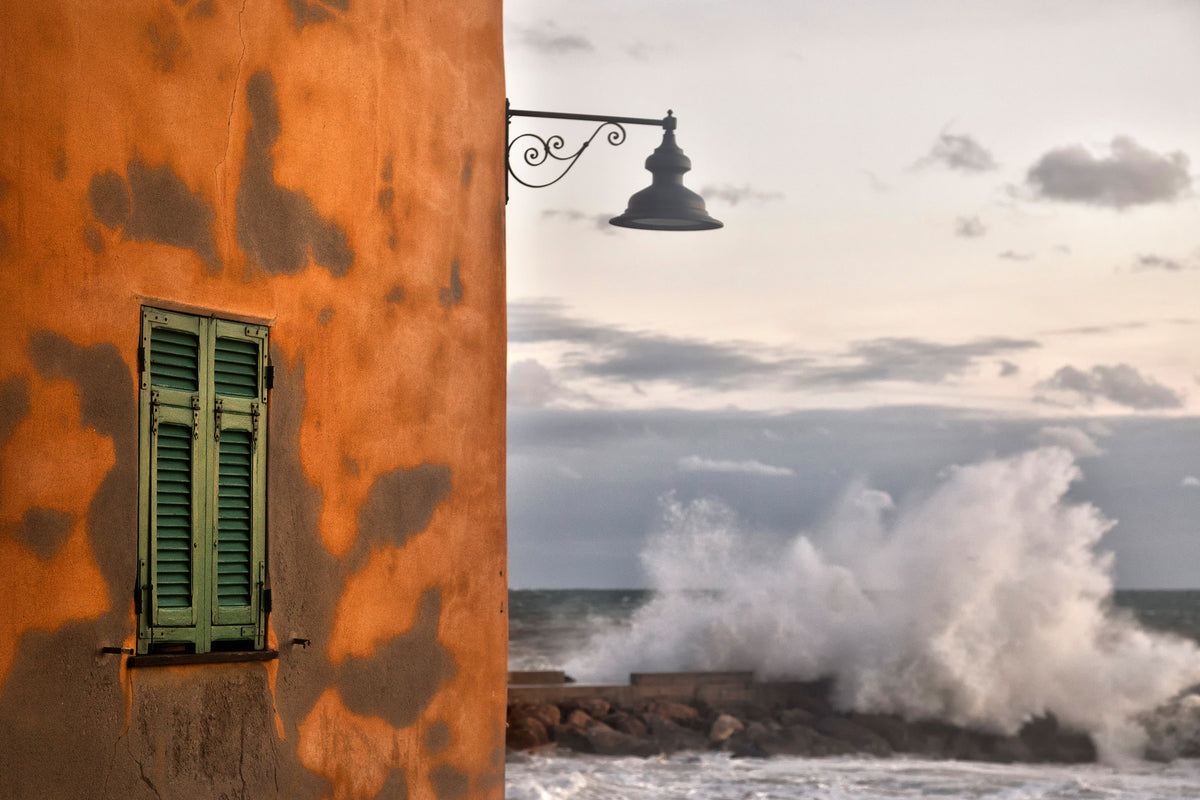 acrylic-print-the-wall-and-the-wave-x