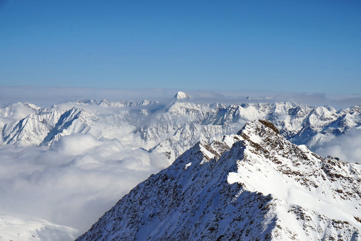 acrylic-print-fantastic-view-of-the-peaks