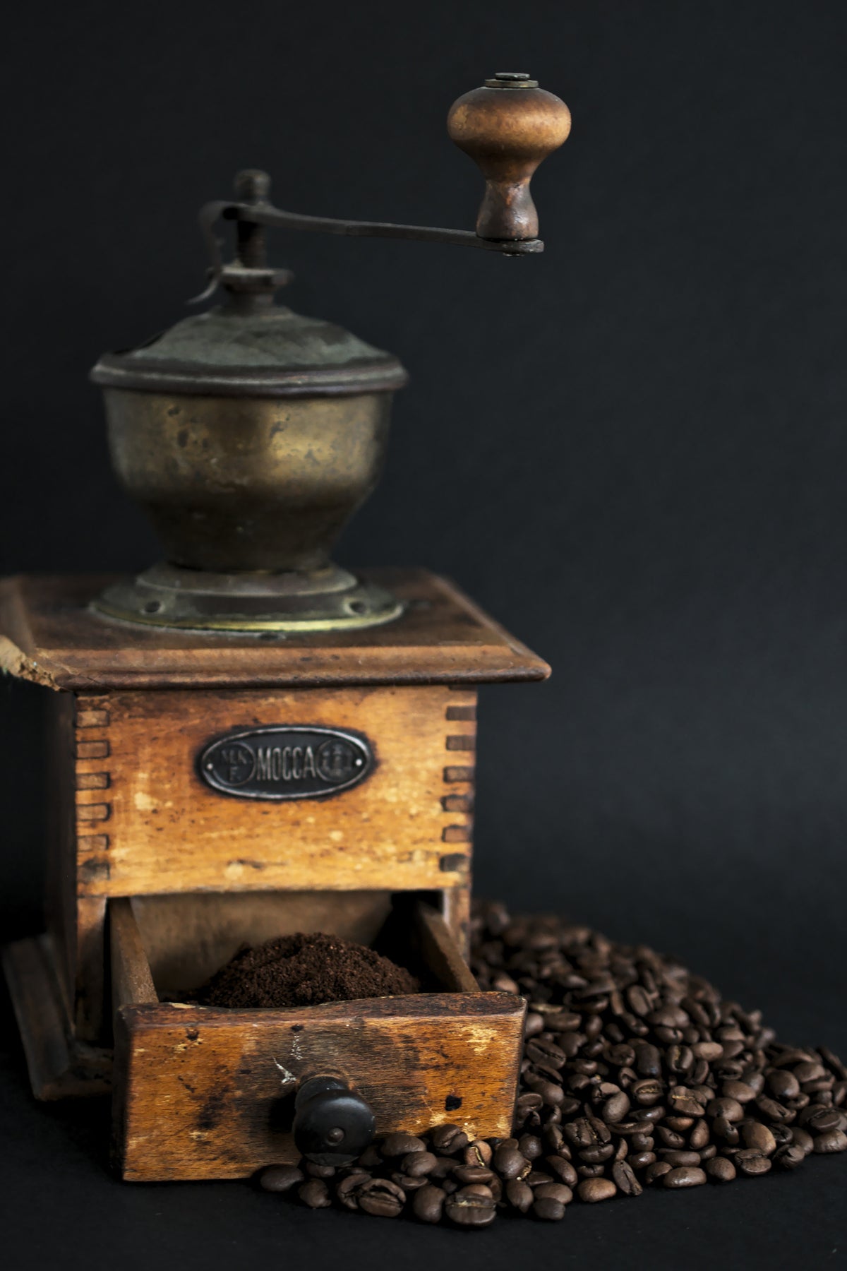 canvas-print-antique-coffee-grinder