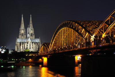 poster-print-at-night-in-cologne