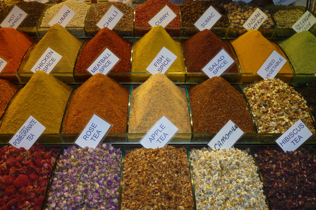 framedcanvas-print-spices-in-the-market