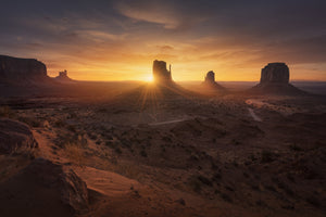3-piece-canvas-print-monument-sunrise