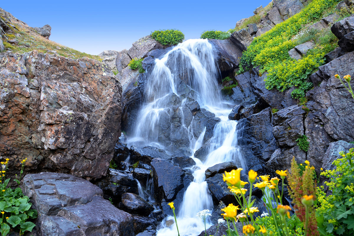 3-piece-canvas-print-moving-waterfall