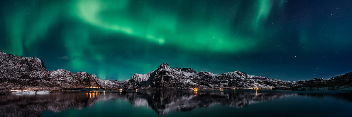 panoramic-3-piece-canvas-print-lofoten-aurora-reflection-panorama