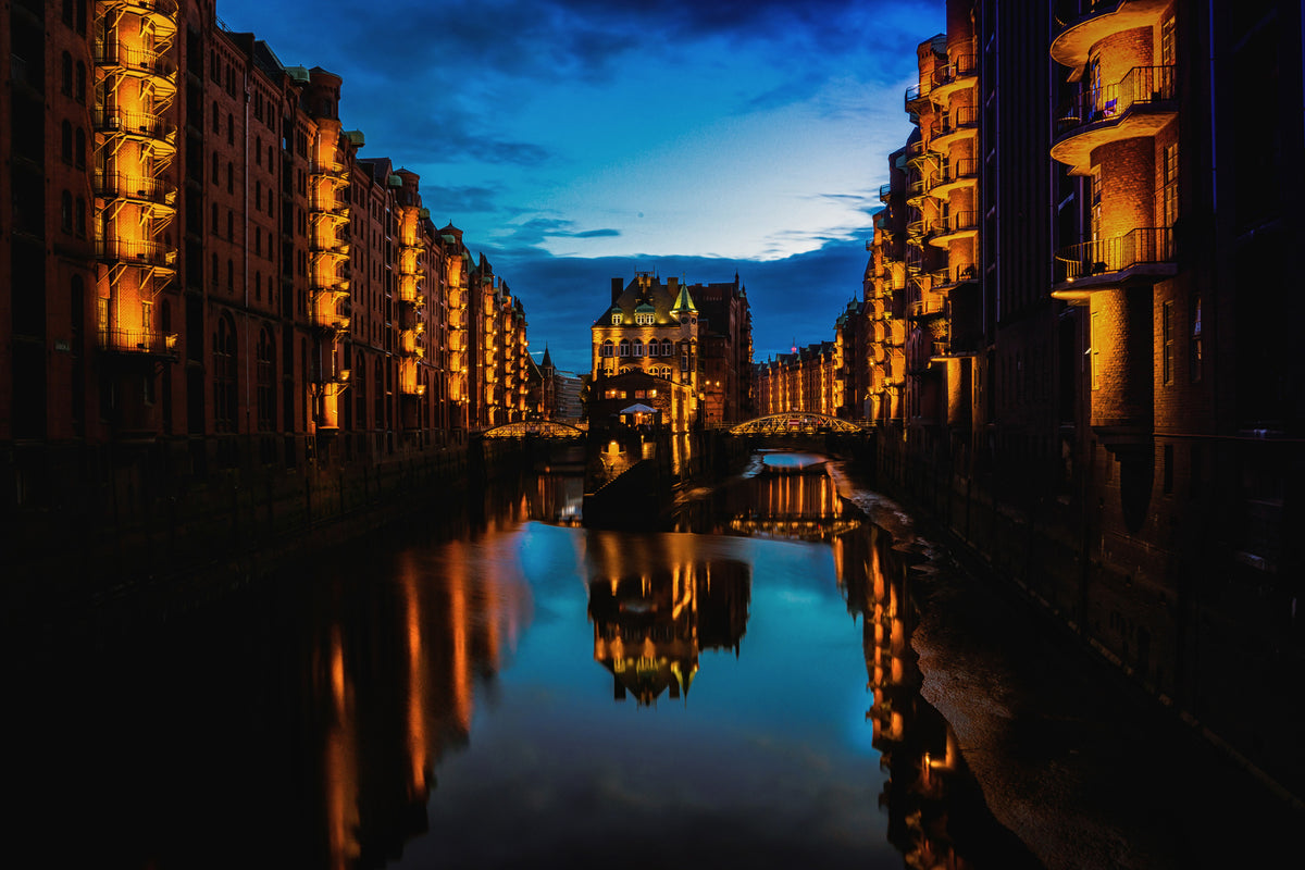 canvas-print-lights-from-hamburg