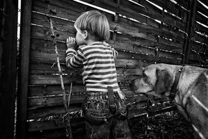framedposter-print-the-world-from-behind-the-fence-x