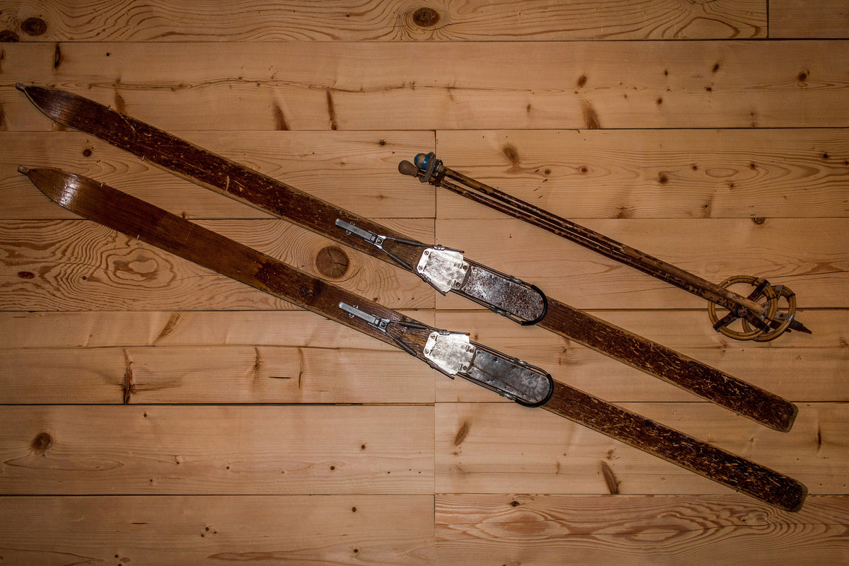 3-piece-acrylic-print-retro-ski