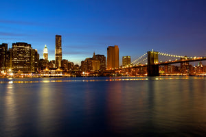 canvas-print-skyline-manhattan-in-sea-of-lights