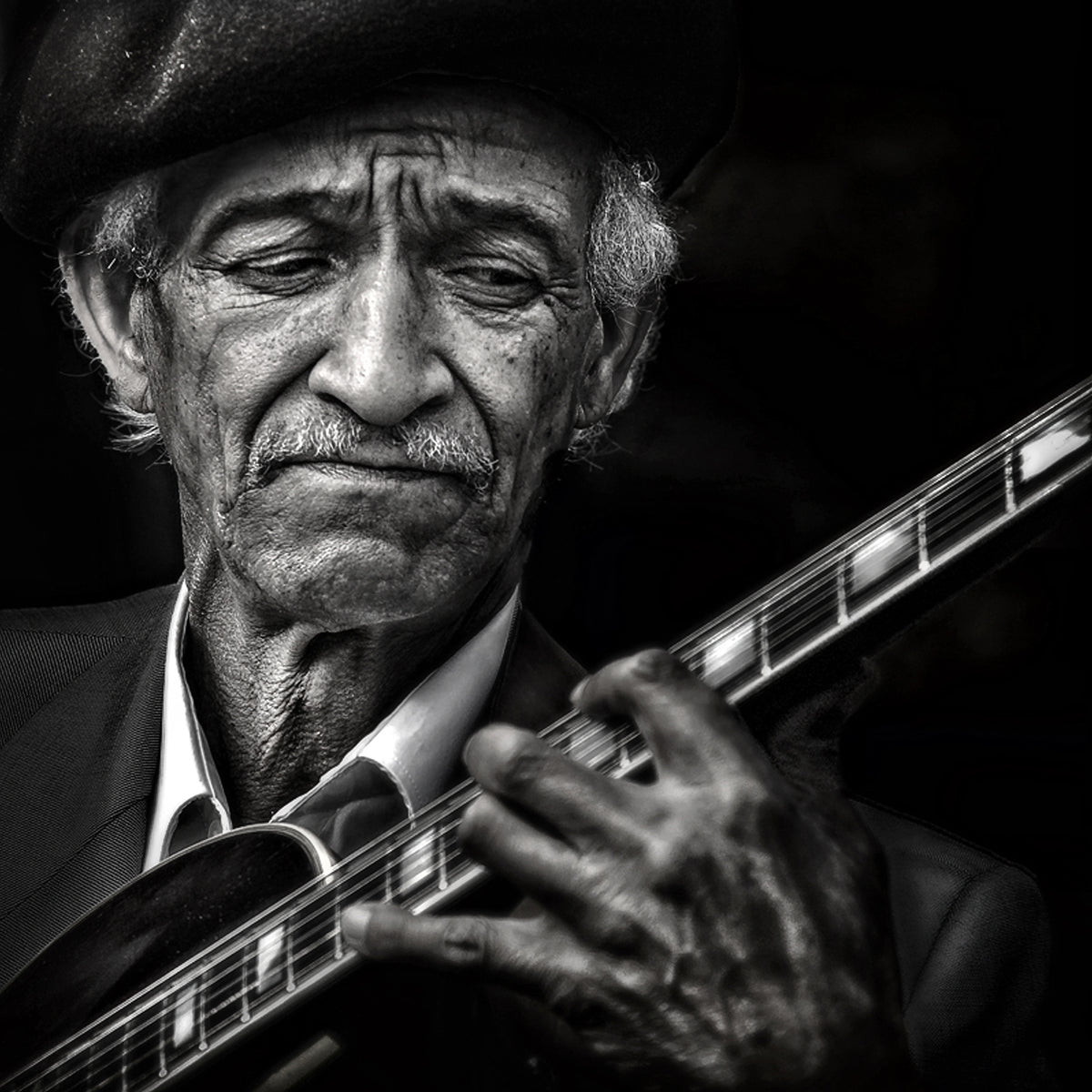 9-piece-acrylic-print-the-guitarist