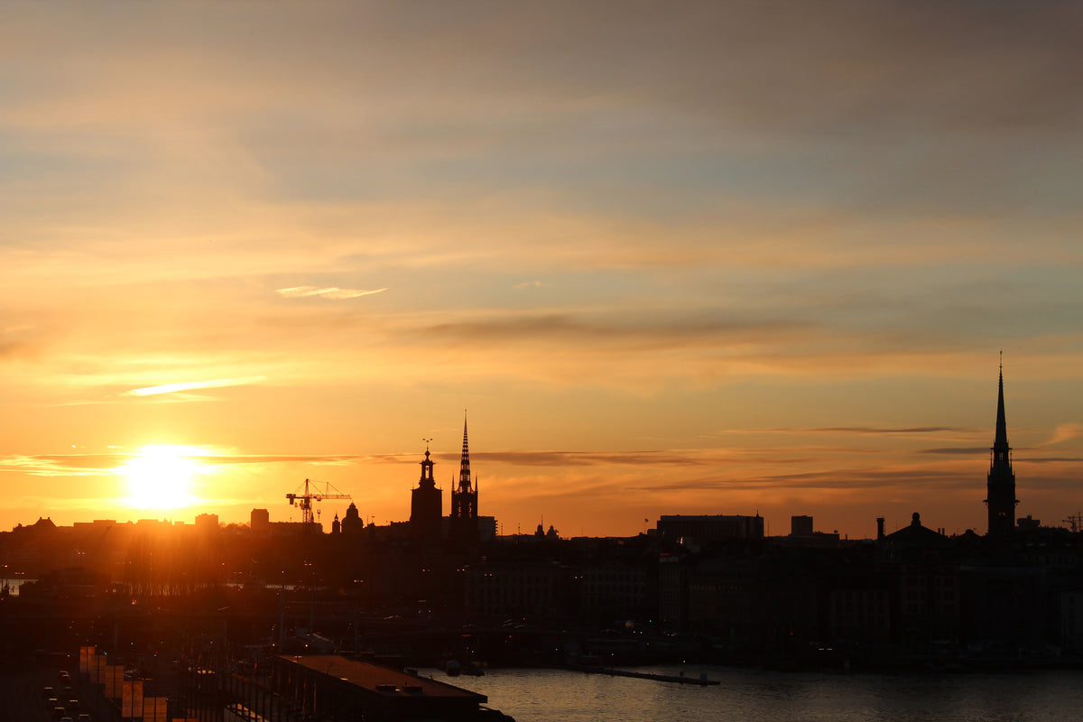 3-piece-canvas-print-city-in-the-evening-light
