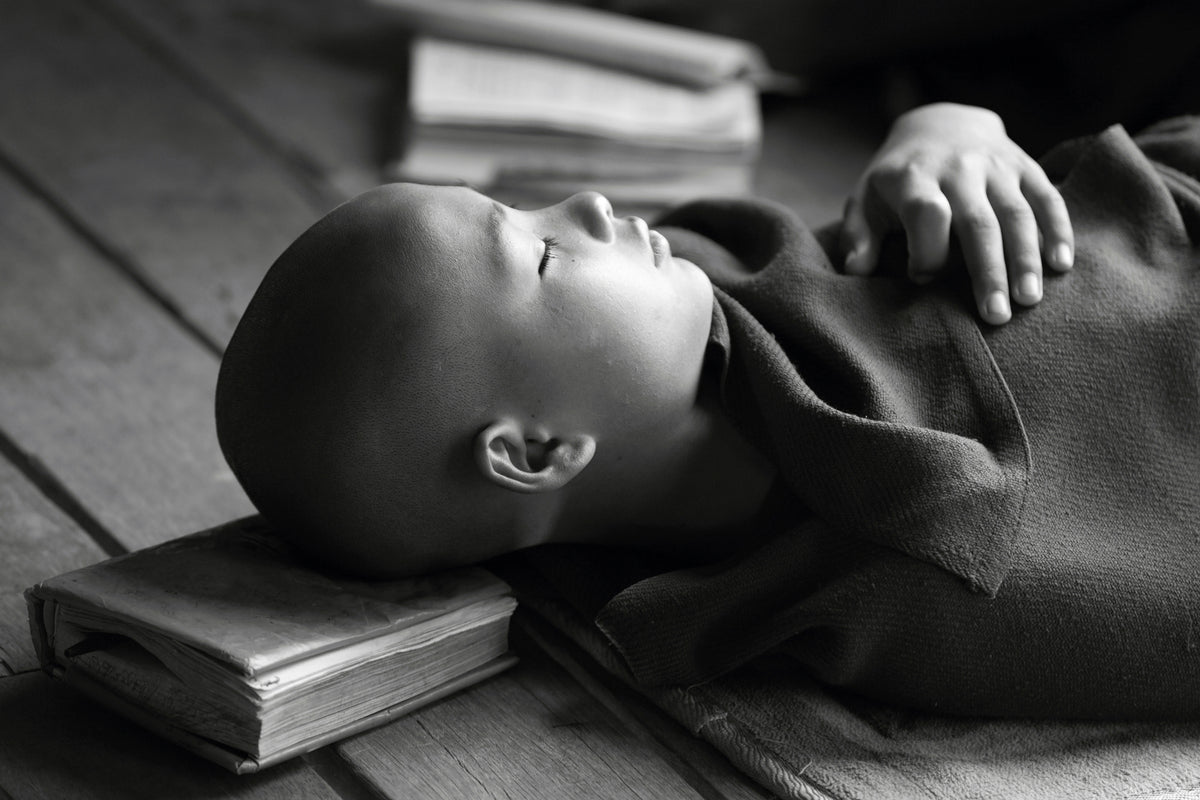 3-piece-canvas-print-sleeping-buddha