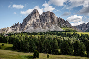 3-piece-canvas-print-imposing-mountain-landscape